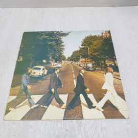 Пластинка The Beatles.